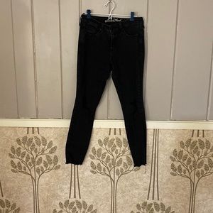 UNIVERSAL THREAD distressed and frayed black jeans size 29/8